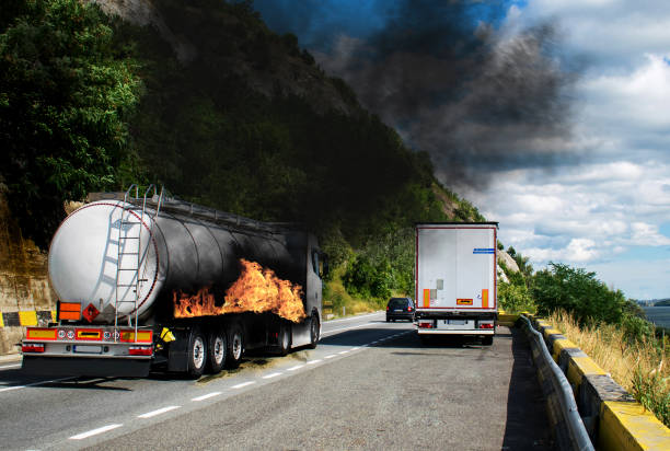 istock Truck burning 1186675798