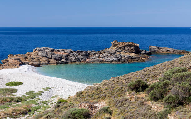 almiros beach in mani peninsula, peloponnese, greece. - mani peninsula imagens e fotografias de stock