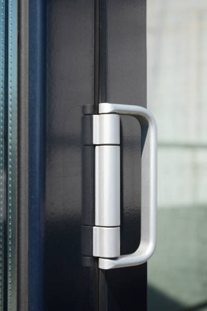 istock Close up on  Glass Door Handle, Lock & Hinge 1186728742
