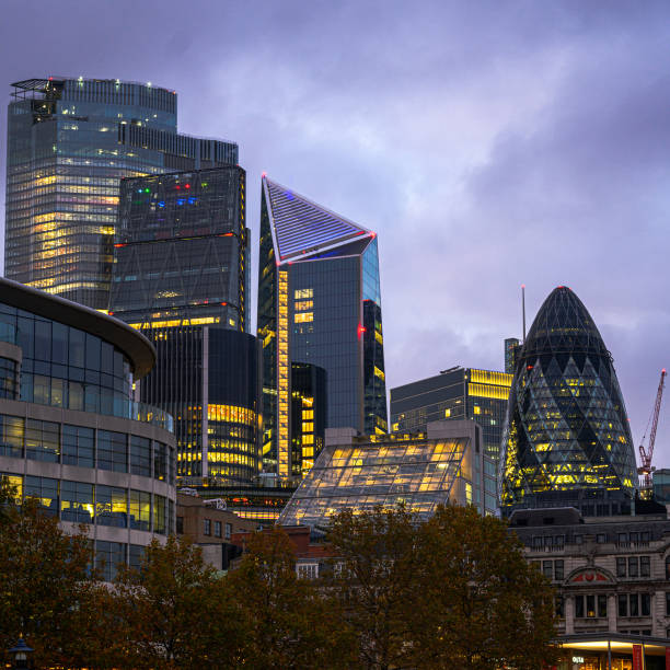 istock An evening looking into central London 1186734486