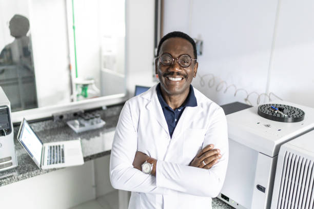 istock Portrait of smiling scientist looking at camera 1186735452