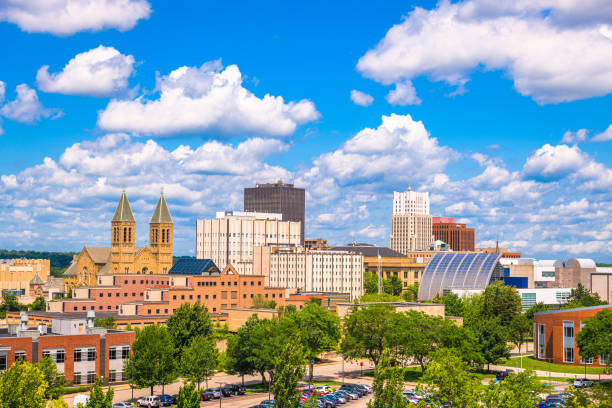 Akron, Ohio, USA downtown city skyline Akron, Ohio, USA downtown city skyline in the daytime. akron ohio stock pictures, royalty-free photos & images