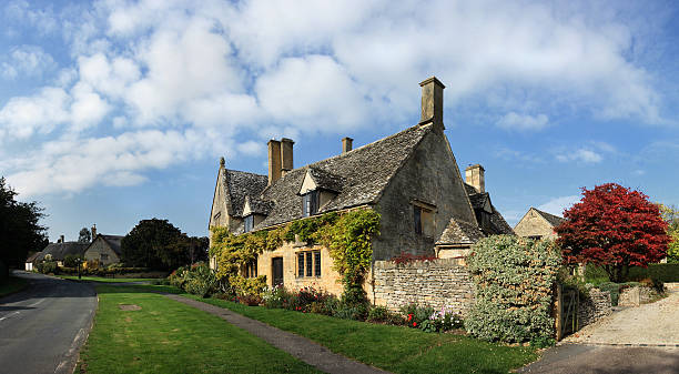 istock Cotswolds Village Property 118677358