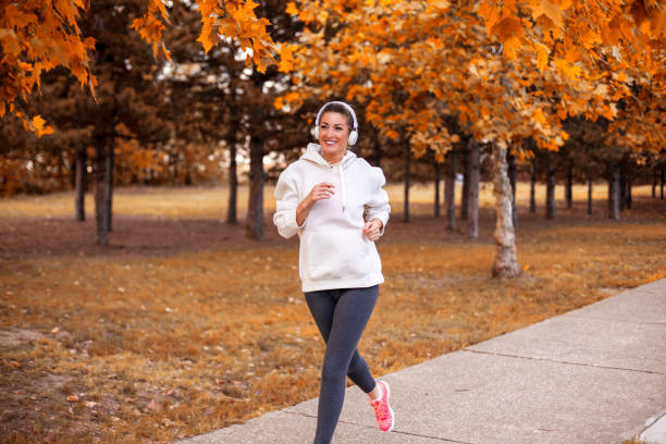 istock Young woman get morning running. 1186783846