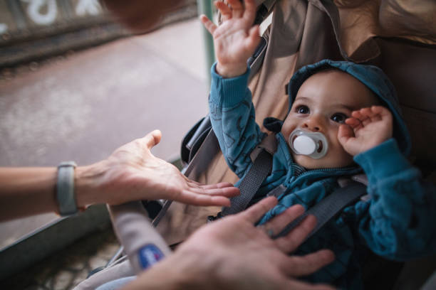istock Mommy take me! 1186798561