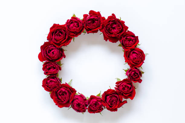 istock Red rose flower wreath 1186800307