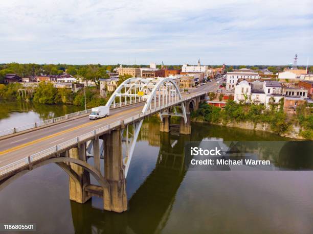 Selma Alabama Edmund Pettus Bridge Stock Photo - Download Image Now - Alabama - US State, Selma - Alabama, Small Town America
