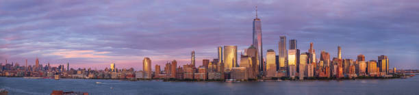 istock View of  Manhattan skyline 1186858179