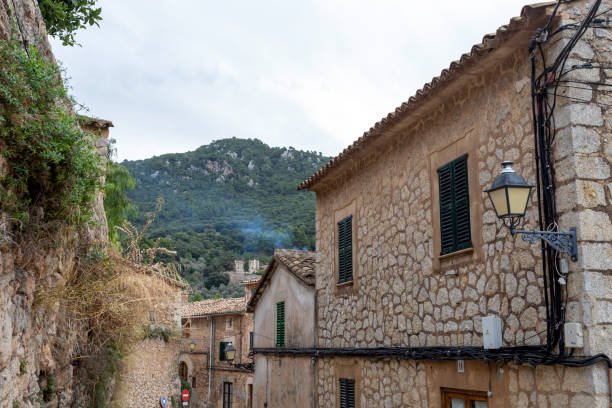 istock Old town of Valldemossa 1186885669