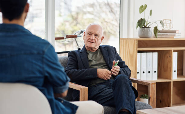 istock Parting some valuable advice to a colleague 1186903020