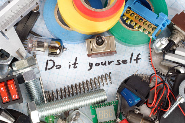 "fai da te" - ripara le parti - hardware store hexagon bolt work tool foto e immagini stock