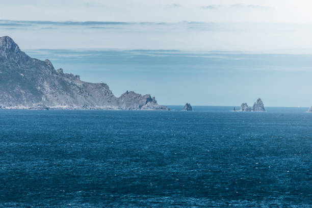 istock cliffs by the atlantic ocean on sunny day 1186908998