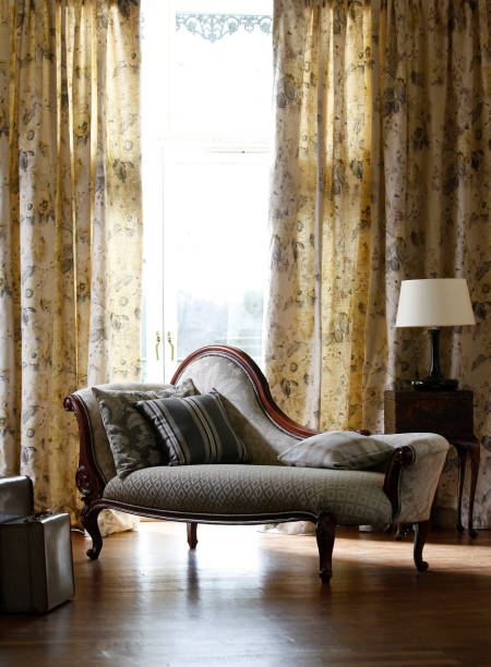 istock Contemporary living room 1186916354