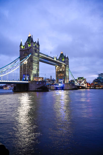 istock An evening lookm at Tower Bridge 1186935748