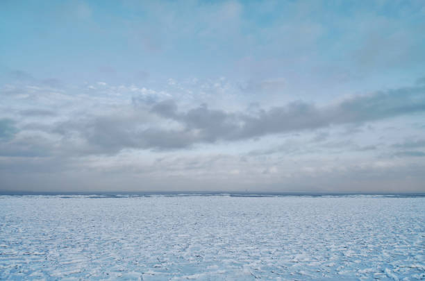istock The Bay is covered with ice. 1186971501