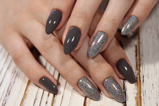 istock fashionable gray manicure 1187008315