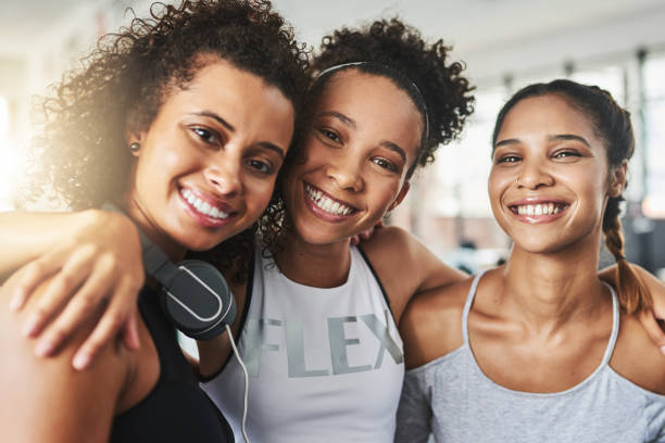 istock Friends don't let friends skip gym day 1187063739