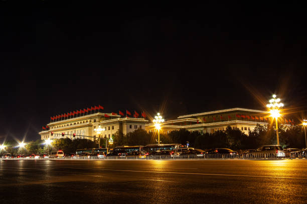 la nuit, place tiananmen, le paysage urbain de la chine est à pékin. - changan avenue photos et images de collection