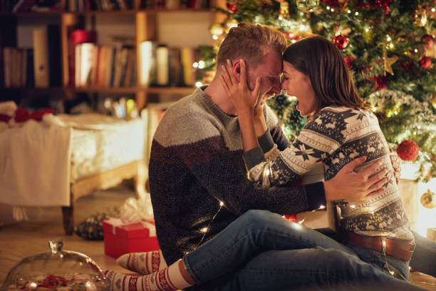 istock Christmas romantic couple 1187105309