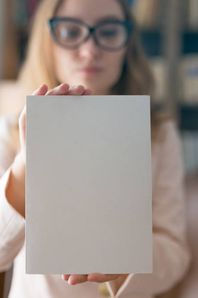 istock The girl in the office 1187108824
