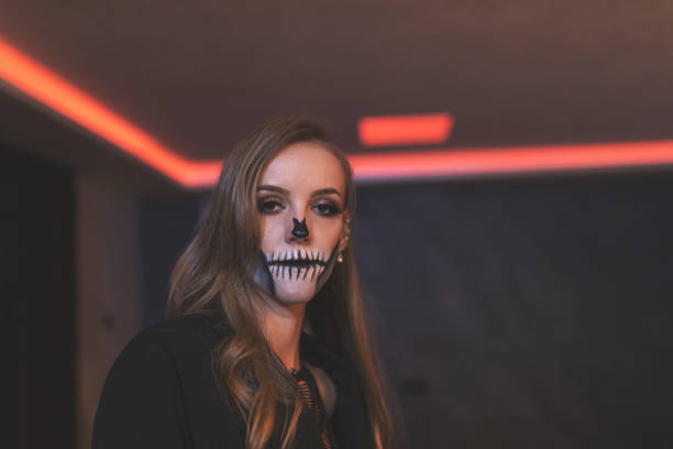 istock Traditional Face Painting 1187122638