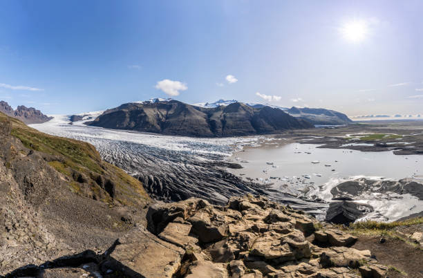 istock Vatnajokull glacier, Iceland 1187168501