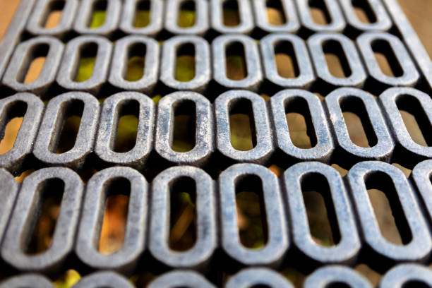 istock Steel lattice wall with a beautiful curve pattern 1187178481