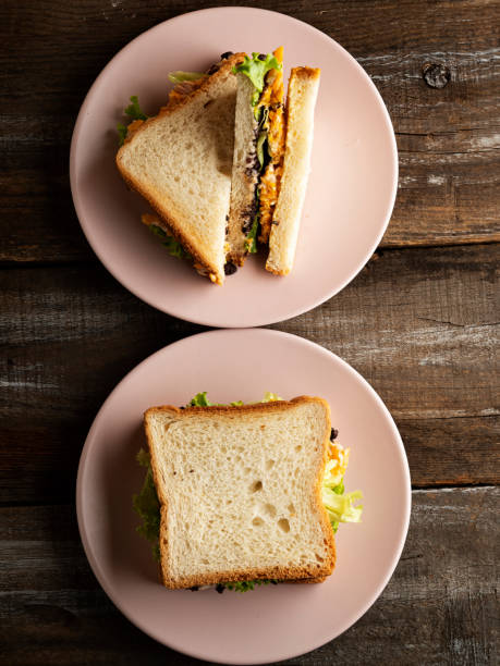 sanduíche, sanduíche de atum, sanduíche de clube, - tuna salad sandwich - fotografias e filmes do acervo