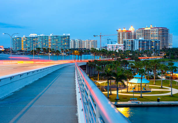 istock Sarasota, Florida At Night 1187187243