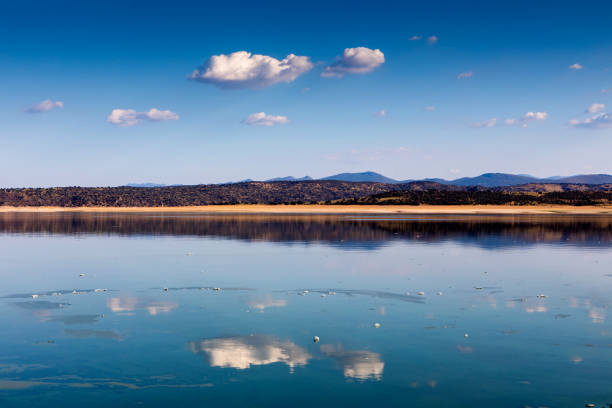 istock Beautiful spanish reservoir 1187198812