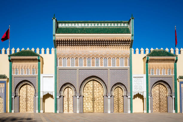 sette porte, palazzo reale a fez, marocco - dar el makhzen foto e immagini stock