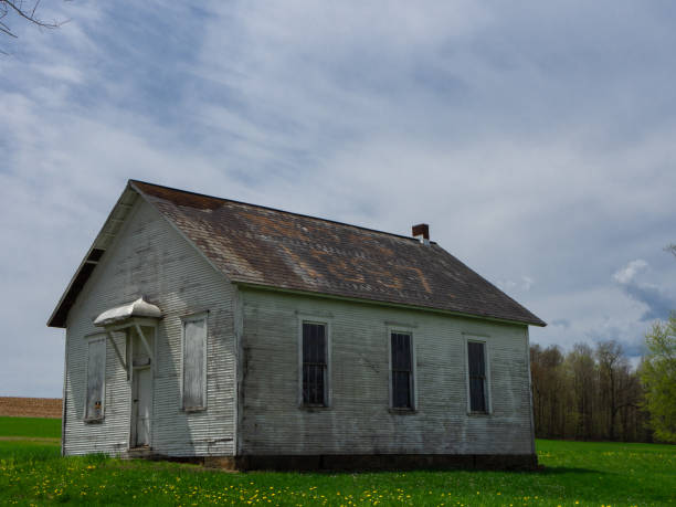 istock Abandoned Homestead 1187212039