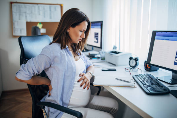 istock Backache at the end of pregnancy 1187313816