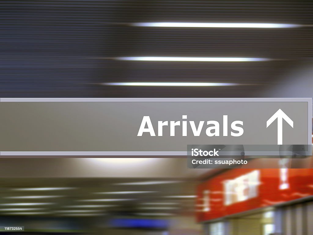 Туристическая информация вывесок прибытия - Стоковые фото Аэропорт роялти-фри