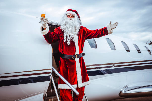 1,900+ Santa Plane Stock Photos, Pictures & Royalty-Free Images - iStock |  Santa flying, Christmas travel