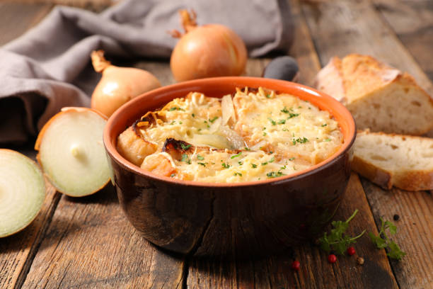 istock onion soup with bread and gruyere 1187334195