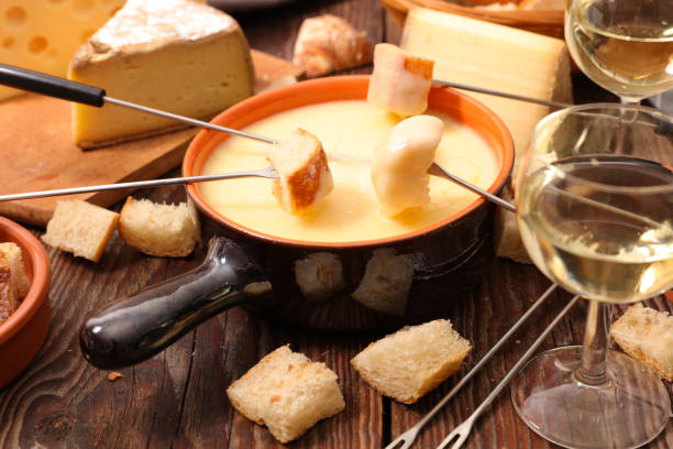istock cheese fondue with wine and bread 1187334484