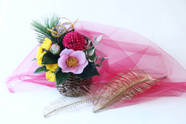 istock New year's flower arrangement 1187336056