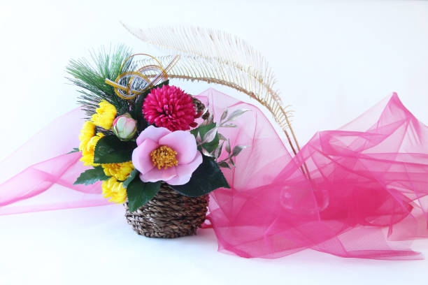 istock New year's flower arrangement 1187336602