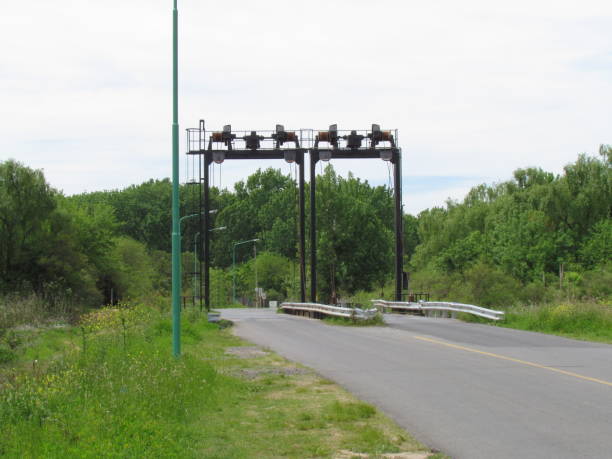 istock Electric lift bridge over Canal Santiago 1187339763