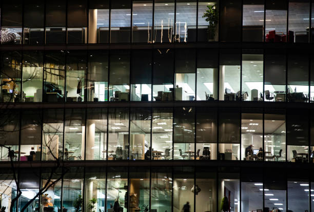 istock London office building skyscraper, working & meeting 1187345204