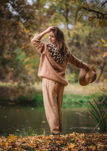 istock Autumn gold colors 1187351722