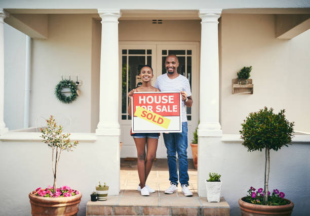 istock We found a house we liked and we made a offer! 1187356382