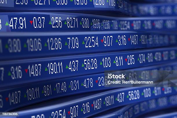 Stock De Telimpressor - Fotografias de stock e mais imagens de Cifras Financeiras - Cifras Financeiras, Crescimento, Dado de Bolsa de Valores