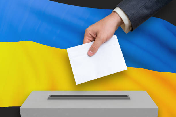 istock Election in Ukraine - voting at the ballot box 1187391594