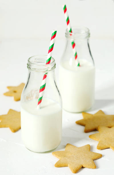 istock Cookies and milk 1187399313