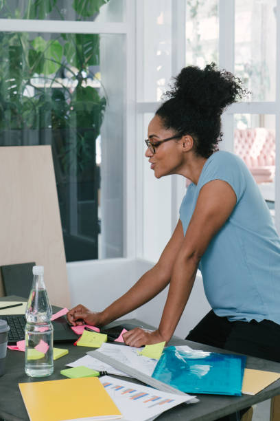 istock Businesswoman using laptop 1187483234