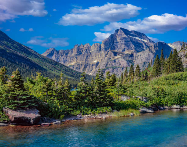 grinnell nel glacier national park usa - us glacier national park foto e immagini stock