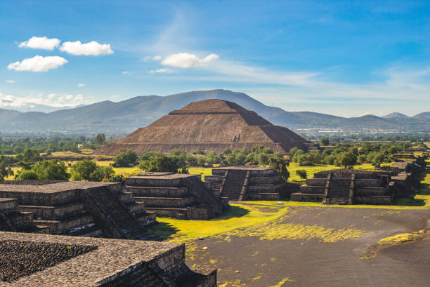 teotihuacan en méxico - teotihuacan fotografías e imágenes de stock