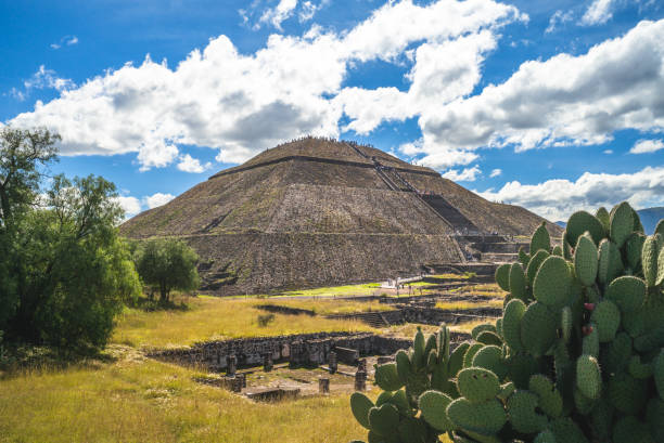 istock Teotihuacan in mexico 1187568493